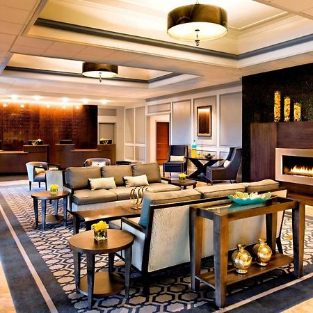 Sheraton Framingham Hotel & Conference Center Экстерьер фото