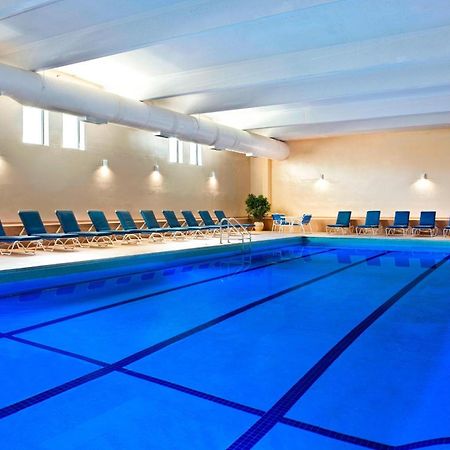 Sheraton Framingham Hotel & Conference Center Экстерьер фото