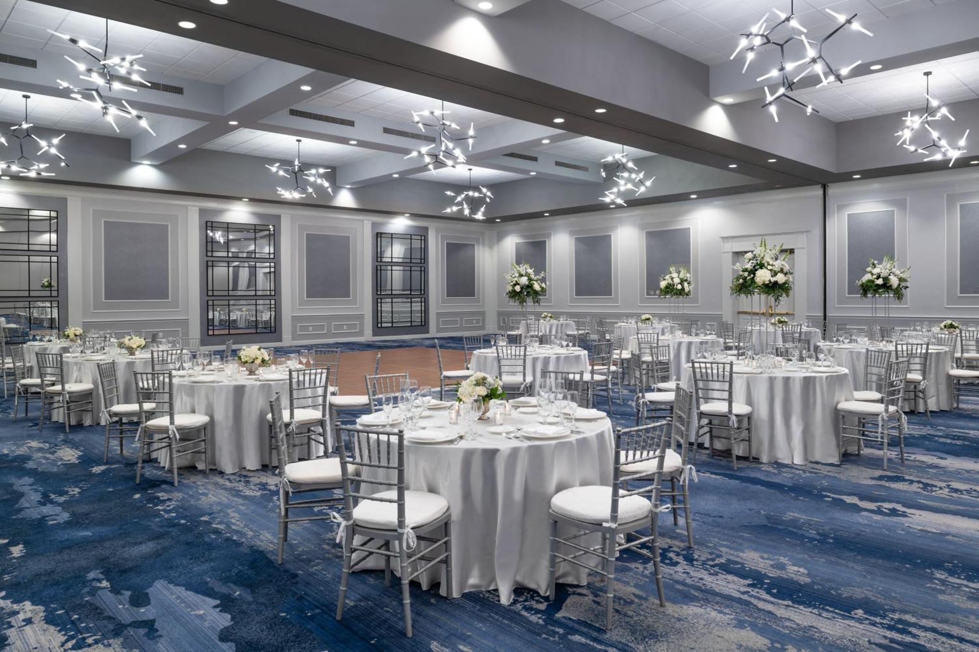 Sheraton Framingham Hotel & Conference Center Экстерьер фото