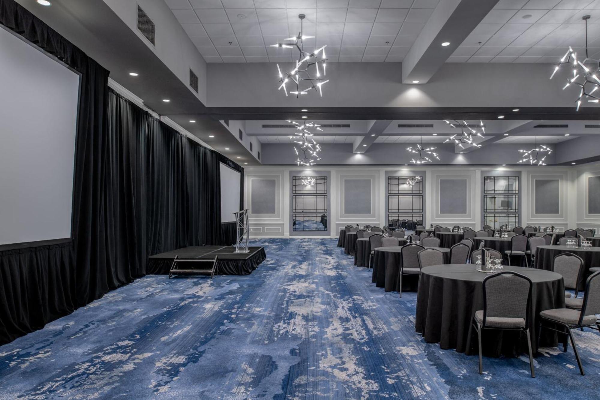 Sheraton Framingham Hotel & Conference Center Экстерьер фото