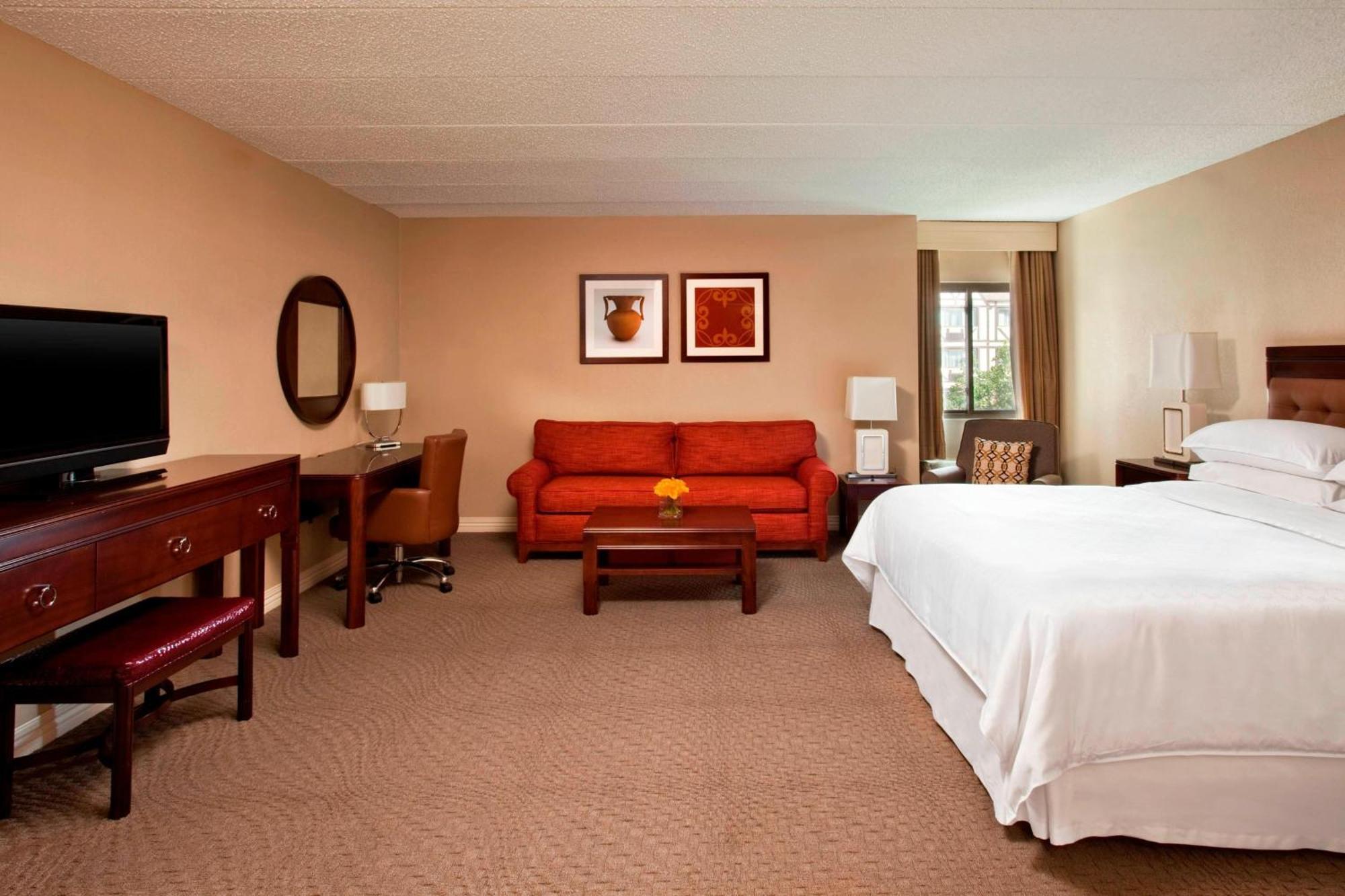 Sheraton Framingham Hotel & Conference Center Экстерьер фото