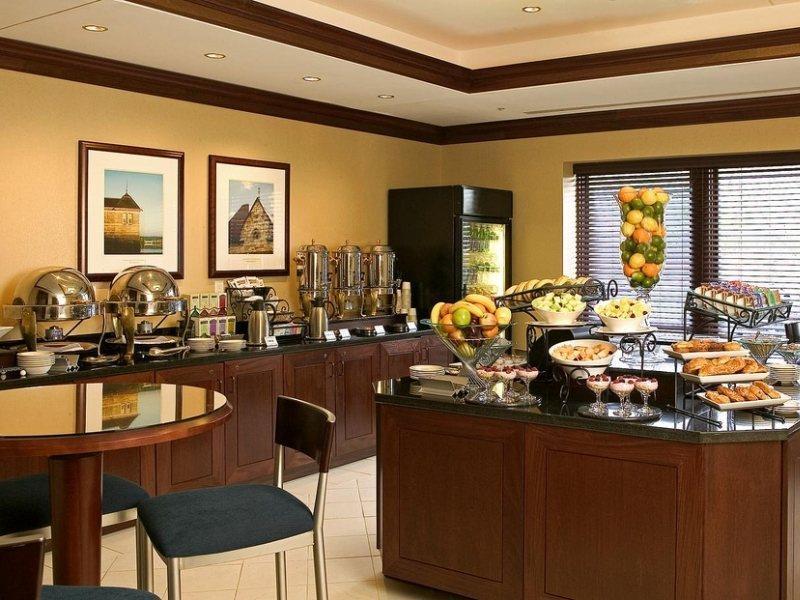 Sheraton Framingham Hotel & Conference Center Экстерьер фото